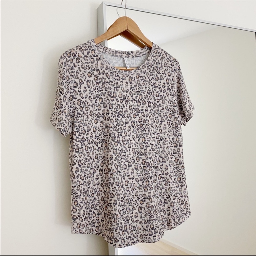 Z Supply Leopard Shirt XL